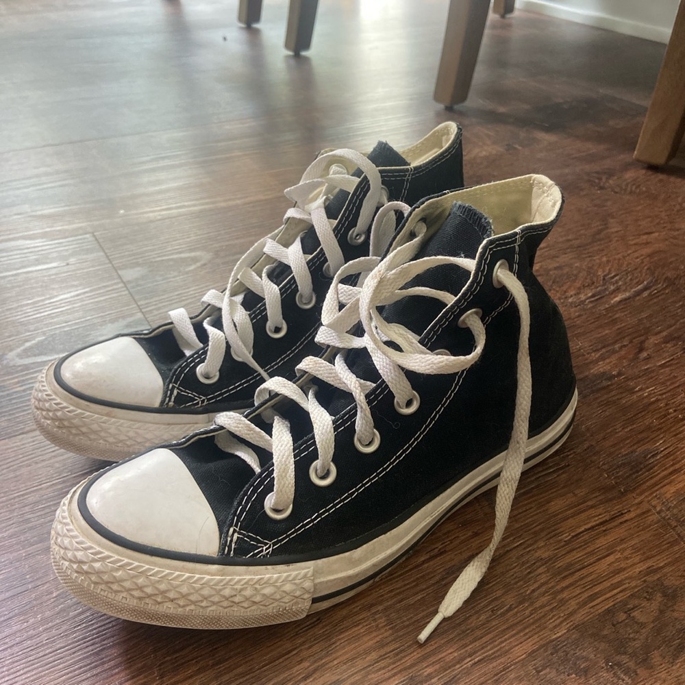 Black converse